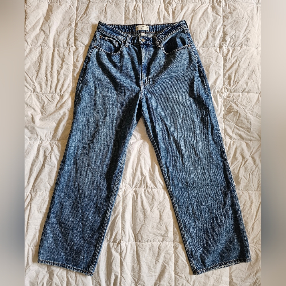 A&F Loose Highrise Jeans Lovecurve Short